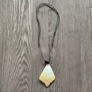 FREE with any purchase! - Shell Necklace 🐚